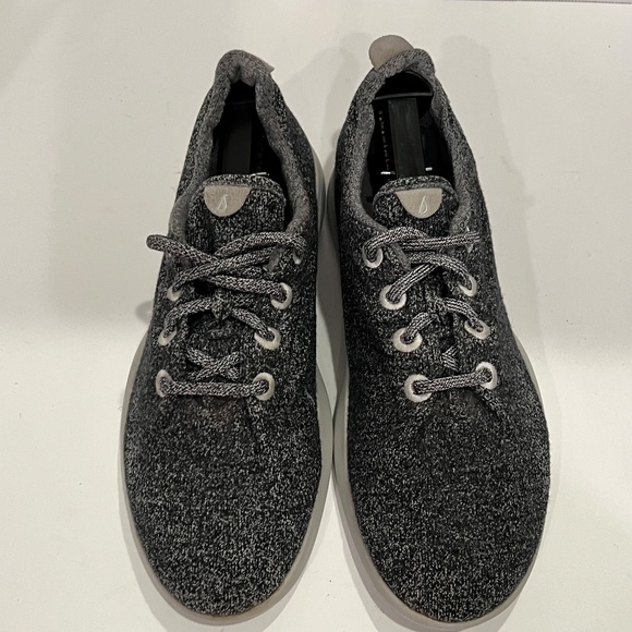 Allbirds The Wool Runners | Women's Size 9 | Grey Color - Picture 5 of 13